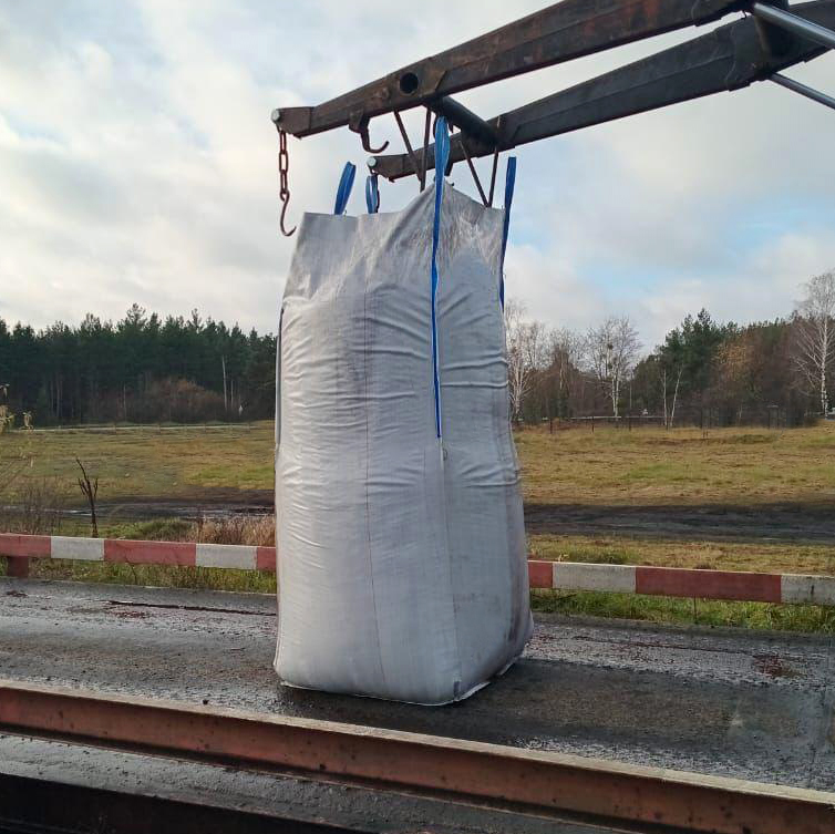 Торф для приготування компостів в упаковці типу «Біг-Бег» з нижнім клапаном (с. Стоянів)